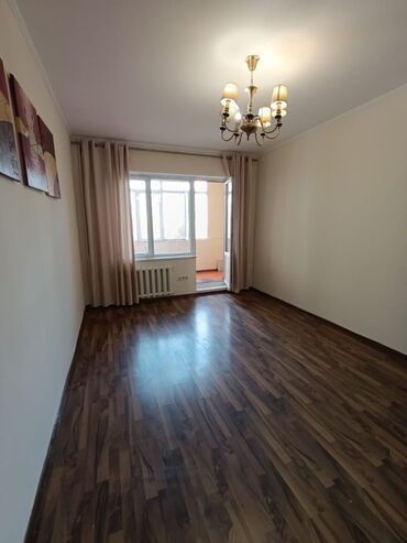 квартира 77 серия: 3 бөлмө, 65 кв. м, 105-серия, 5 кабат, Косметикалык ремонт