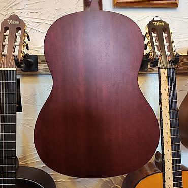 valencia gitara: Klassik gitara valencia vc204twr simlərin sayı: 6 üst:sitka spruce — 4