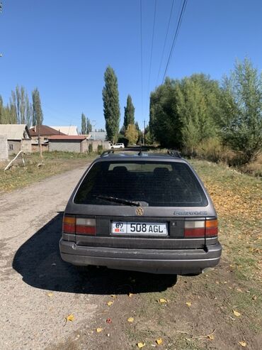 Volkswagen: Volkswagen Passat Variant: 1989 г., 1.8 л, Механика, Бензин, Универсал — 7