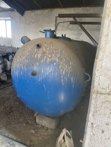 бачок метал: Стальная емкость/резервуар горизонтального типа. Характеристики по