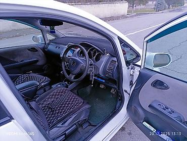 Другие детали салона: Honda Fit (правый руль), салон и оснащение - Руль справа — 3