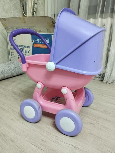 детский коляска игрушка: Продаю игрушечную коляску. состояние отличное. цена 800