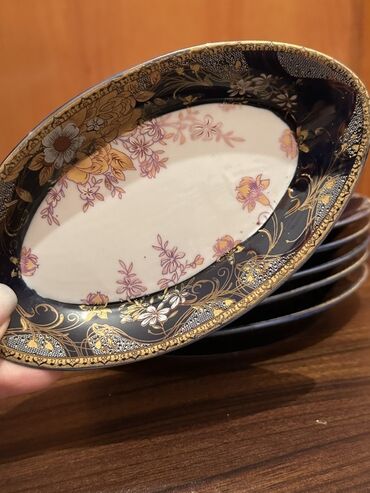 Külqabılar: Şüşə külqabılar və dekorativ qablar dəsti - Şüşə külqabı: EFES — 45