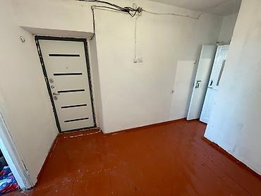 от собственника: 2 комнаты, 60 м², 105 серия, 4 этаж, Старый ремонт — 4