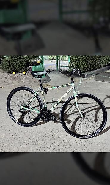 185: Городской/гибридный велосипед с 28" колесами (700C), камуфляжная — 2