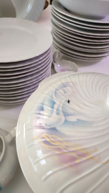 Kompleti posuđa: Vintage, veliki, porculanski servis za ručavanje potpuno nov — 6