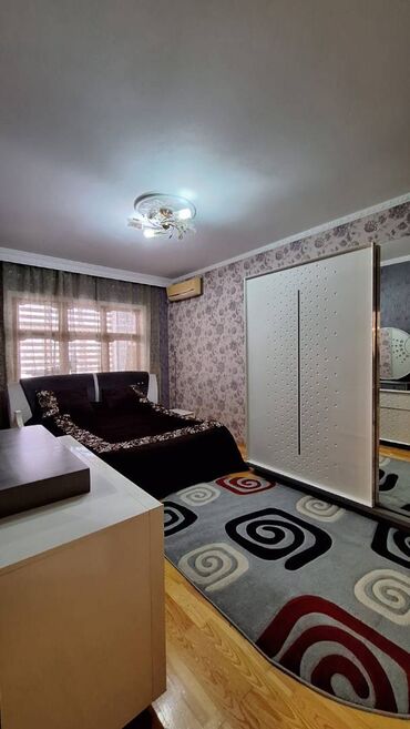 Köhnə tikili: Bakı, Bakıxanov qəs., 4 otaqlı, Köhnə tikili, m. Neftçilər, 130 kv. m — 3