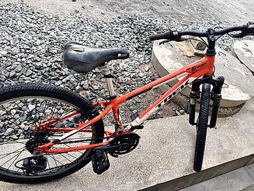 160: Горный велосипед, Trek, Рама S (145 - 165 см), Алюминий, Б/у — 2