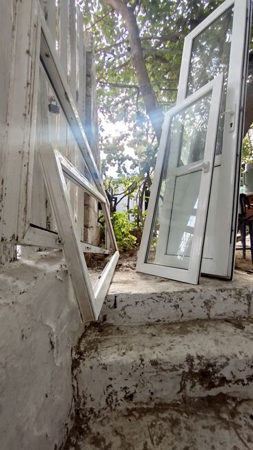 Bunker qapıları: Tək qat və heç bir problemi yoxdur, yeni kimidir