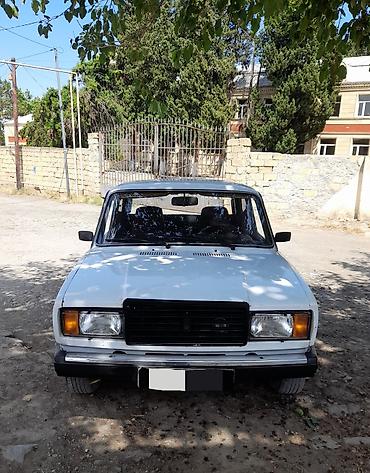 lada vaz 2107: Salam kreditlede satilir 1100ilkin 10ay 300manat. Mator most yaxsi — 2