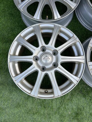 Диски: Литые Диски R 15 Комплект, отверстий - 5, Б/у — 4