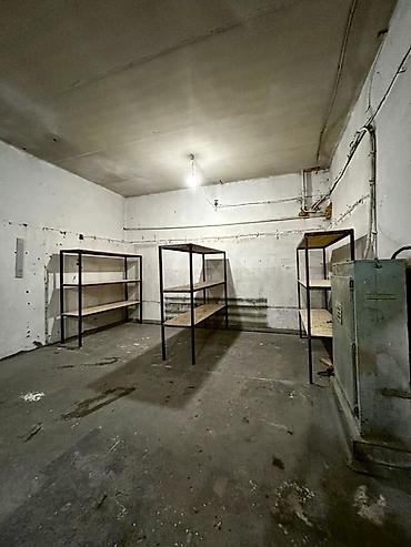 Торговое оборудование: Складское помещение / мастерская — 60 м² Сдаётся помещение 60 м² в — 1