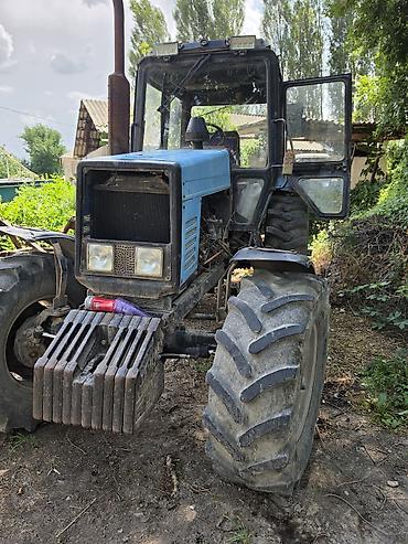 Трактор колесный Беларус (МТЗ), класс тяги 1,4 Описание: - Кабина с