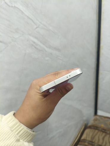 galaxy a40: Samsung Galaxy S24, Б/у, 128 ГБ, цвет - Бежевый, 1 SIM, eSIM — 7