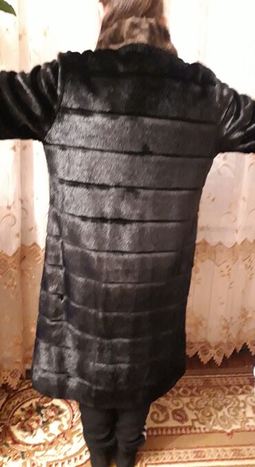 Baş geyimləri: Werf tezedi uzundu ve enli.Hem qara hem de tund goy reni var Krem — 7