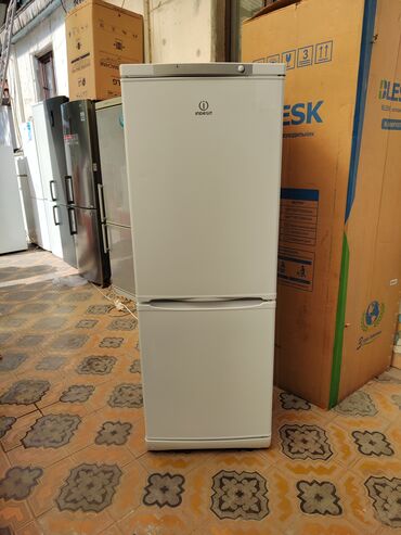 Скупка техники: Холодильник Indesit, Б/у, Двухкамерный, De frost (капельный), 60 * 168 * 60
