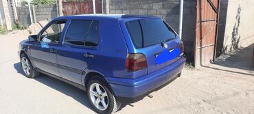 автомобиль ваз лада: Volkswagen Golf: 1995 г., 1.6 л, Механика, Бензин, Хэтчбэк