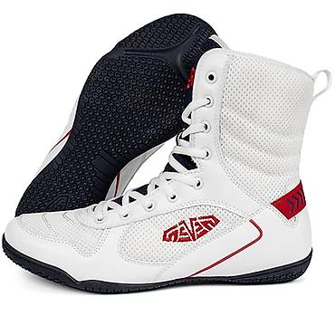 Перчатки: Набор экипировки для бокса/кикбоксинга Состав: - Боксерские кроссовки — 4