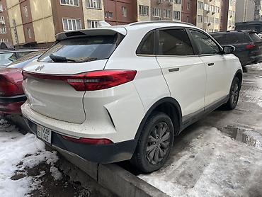 Weltmeister: Weltmeister EX5, 2021 г., 60000 км, Передний, В наличии — 3