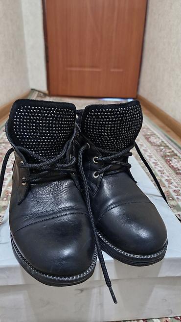 кроссовки мужские зимние: Продаю ботинки демисезонные,Турция, размер 36,кожаные, внутри — 10