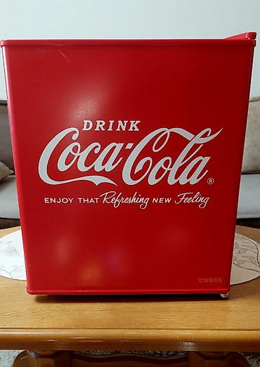Frižideri: Mini frižider Coca-Cola donešen iz Nemačke Očuvan odlično, isproban - — 2