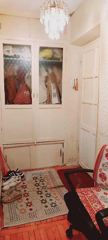 55 yas is ilanlari: Bakı, Yasamal, 3 otaqlı, Köhnə tikili, m. Elmlər Akademiyası, 73 kv. m — 10
