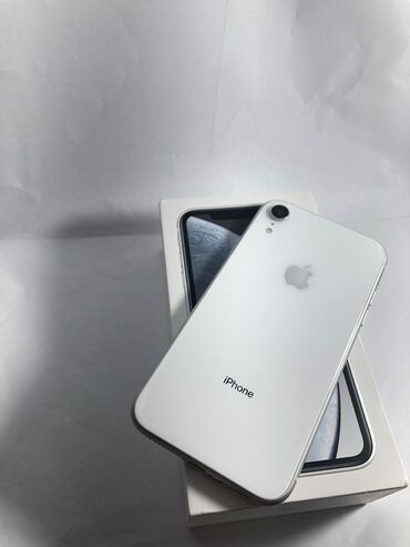 Apple iPhone: IPhone Xr, 64 ГБ, White Titanium, Защитное стекло, Чехол, Коробка, 77 %