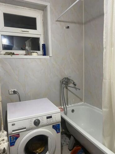 срочно продается квартира: 2 комнаты, 50 м², 104 серия, 5 этаж, Евроремонт
