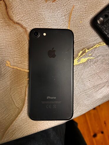 irşad iphone 7: IPhone 7, 32 GB, Qara, Barmaq izi