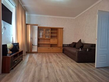 Продажа квартир: 3 комнаты, 69 м², Индивидуалка, 3 этаж, Евроремонт