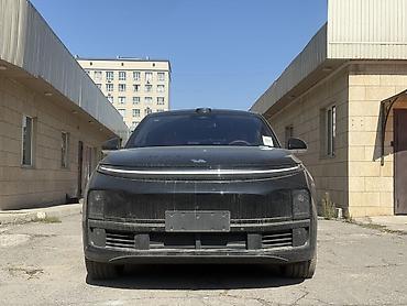 Lixiang: Lixiang L7: 2025 г., Автомат, Гибрид, Кроссовер — 2