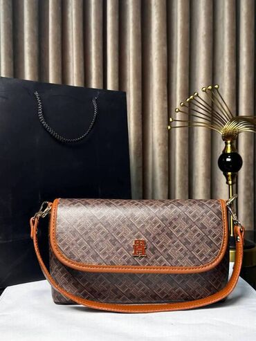 Torbe: Tasne 
pk na lalafo.rs — 4 Torbe: Tasne 
pk — 4