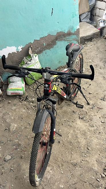 İdman velosipedləri: Salam 26 liq di çolde qalb skorslar kilidleşb tozludu tekerler — 2