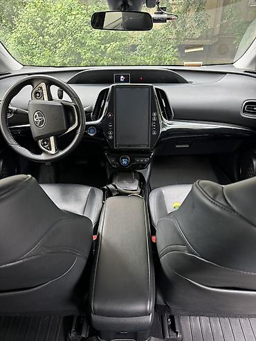 byd e2 2025: Toyota Prius: 2019 г., 1.8 л, Робот, Гибрид, Лифтбек — 6