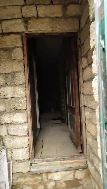 Həyət evləri və villaların satışı: Satılır: kiçik həyətyanı sahəsi olan təkmərtəbəli yarımçıq tikili — 2