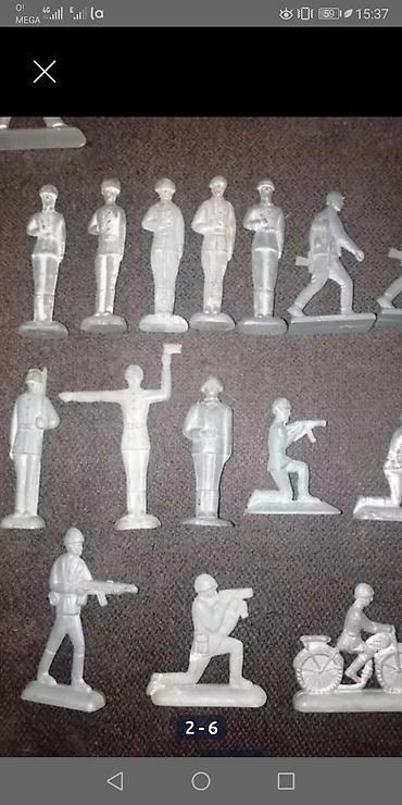 солдатский: Фигурки советские солдаты, цена за штуку — 5