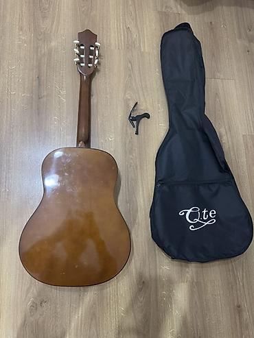 valencia gitara: Valencia klassik gitara – model VQ-4/4M - Korpus: klassik forma — 6
