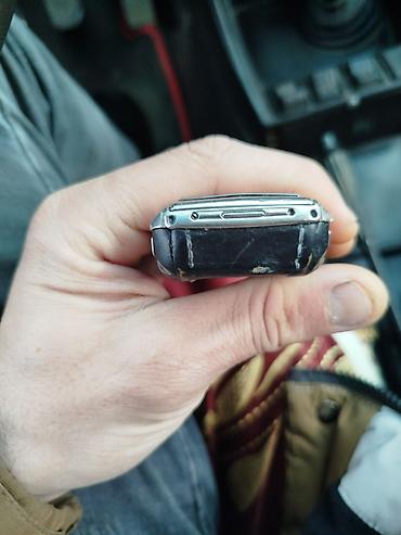 vertu aster: Vertu rəng - Gümüşü, Düyməli — 1