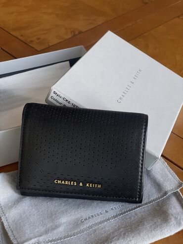 charles keith çanta: Charles&Keith Black Wallet