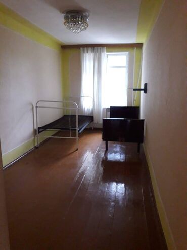 Uzunmüddətli kirayə mənzillər: Nizami rayonu Qara Qarayev metrosuna 5 dəqiqəlik məsafədə, 5 mərtəbəli — 4