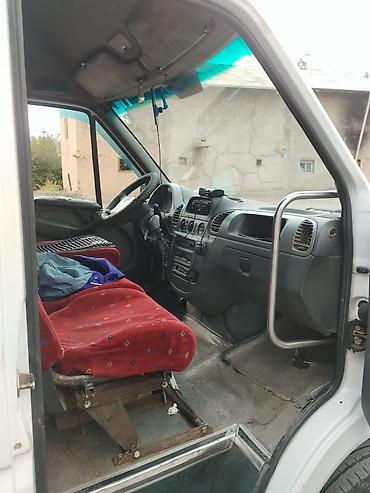 короткий спринтер: Mercedes-Benz Спринтер: 2002 г., 2.2 л, Механика, Дизель, Фургон — 7