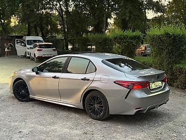 jac t8: Toyota Camry: 2018 г., 2.5 л, Автомат, Бензин, Седан — 2