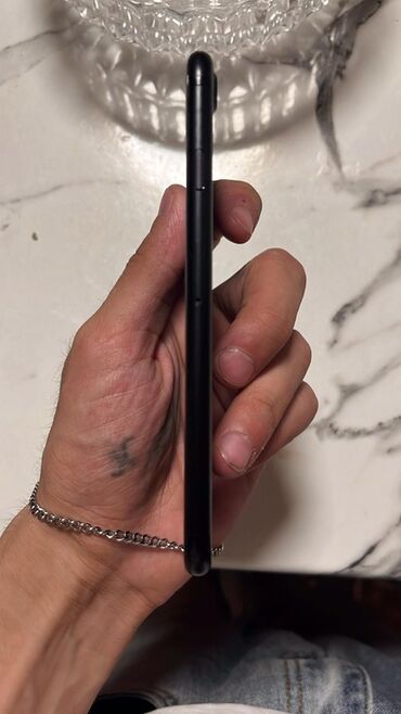 Dinamiklər və kolonkalar: İphone7 Barmağ İzi işləyir adapder verilir Telefon Əla Vəzyətdədi