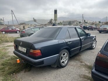 авто элек: Mercedes-Benz E-Class: 1989 г., 2 л, Механика, Бензин, Седан