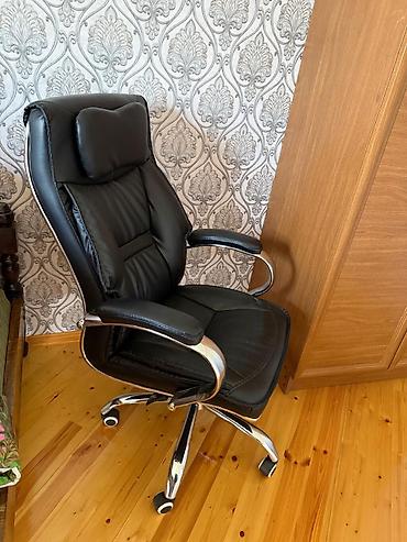Divan və kreslo dəstləri: İkinci el ev əşyaları satilir. Her biri saz vəziyyetdedir. Qiymet çox — 24
