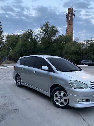 накладка на бампер: Toyota Ipsum: 2003 г., 2.4 л, Автомат, Бензин, Минивэн — 1