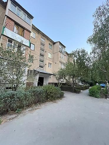 2 6: 2 комнаты, 43 м², 6 мкр 104 серия, 1 этаж, Старый ремонт — 1