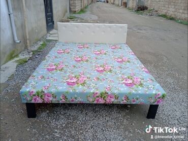 Çarpayılar: Kravat hazırları var çatdırılma var kravat 60 manat taxt 110 manat — 1