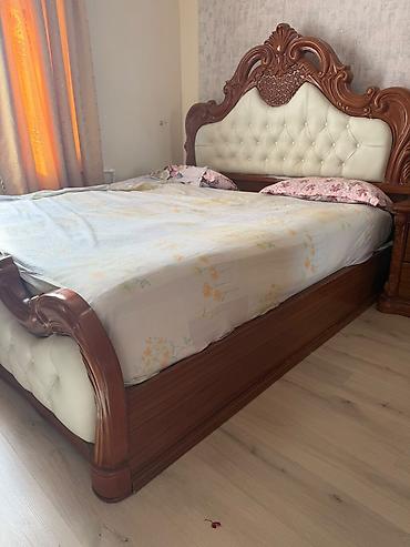ucuz yataqxana sumqayit: Yataq mebeli 350 Azn. Yaxşı vəziyyətdədir. Matras verilir. Ünvan — 2