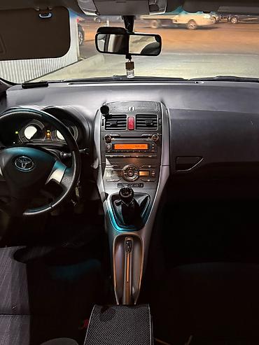Toyota: Toyota Auris: 2008 г., 1.6 л, Механика, Бензин, Хэтчбэк — 11